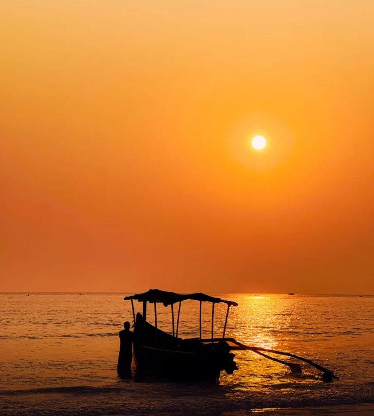 Sunset Boat, Goa