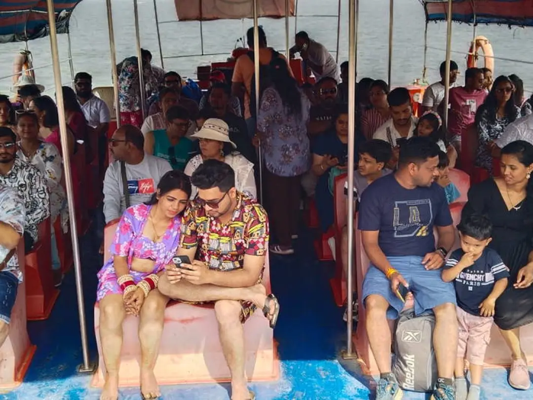 Tourists on boat heading back to jetty after Grand Island trip
